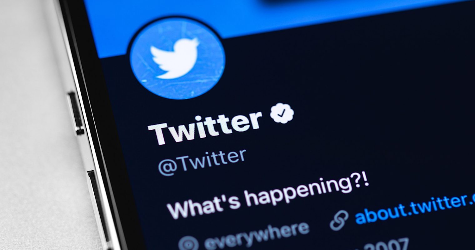 Twitter tests a special tag to highlight phone number-verified accounts